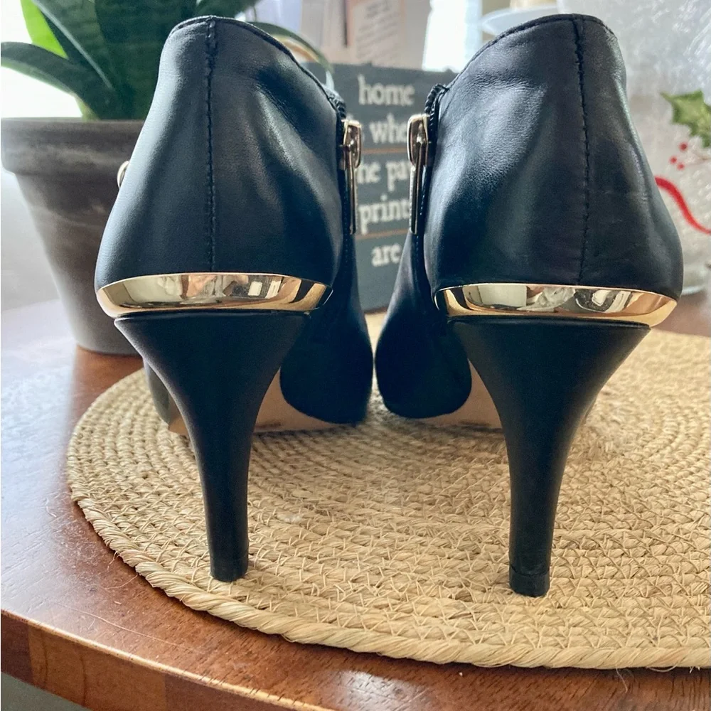 Vince Camuto boots - Picture 4 of 6